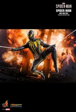 Hot Toys Spider-Man (Video Game 2018) - Anti-Ock Suit 1:6 Scale 12" Action Figure 10 Hot Toys Spider-Man (Video Game 2018) - Anti-Ock Suit 1:6 Scale 12" Action Figure -Board Games Store HOTVGM44 SpiderMan VG2019 Anti Ock Suit 12 FigureG