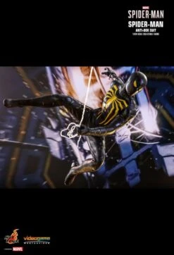Hot Toys Spider-Man (Video Game 2018) - Anti-Ock Suit 1:6 Scale 12" Action Figure 11 Hot Toys Spider-Man (Video Game 2018) - Anti-Ock Suit 1:6 Scale 12" Action Figure -Board Games Store HOTVGM44 SpiderMan VG2019 Anti Ock Suit 12 FigureH