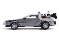Jada Toys Back To The Future Part II - Delorean 1:24 Scale Hollywood Ride -Board Games Store JAD31468 BTTF 2 DeloreanH 5b4395d1 7c26 4b39 bf2d a616a4b13339