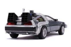 Jada Toys Back To The Future Part II - Delorean 1:24 Scale Hollywood Ride -Board Games Store JAD31468 BTTF 2 DeloreanI 9b766065 1fe5 4034 b3ab e6c7918f0c5d