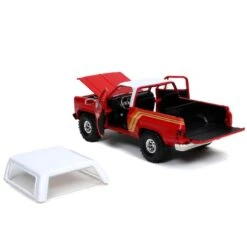 Jada Toys Just Trucks - 1980 Chevy K5 Blazer 1:24 Scale -Board Games Store JAD32308 Just Trucks 1980 Chevy K5 Blazer 124B