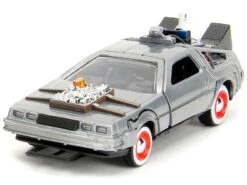 Jada Toys Back To The Future - DeLorean 1:32 Scale 3-Pack -Board Games Store JAD33399 BttF DeLorean 1 32 3 Pk 5