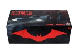 Jada Toys The Batman - Batmobile Chrome Black SDCC 2022 US Exclusive 1:24 Scale With Batman -Board Games Store JAD33740 TheBatman Batmobile SDCC Package 01