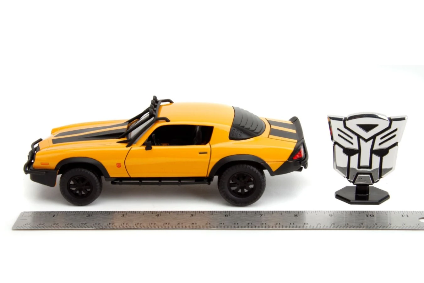 Jada Toys Transformers: Rise Of The Beasts - 1977 Chevrolet Camaro 1:24 Scale Vehicle 2 Jada Toys Transformers: Rise Of The Beasts - 1977 Chevrolet Camaro 1:24 Scale Vehicle - Image 2