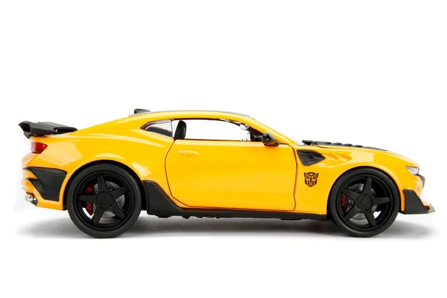 Jada Toys Transformers 5: The Last Knight - Bumblebee ChevyCamaro 1:24 Scale Hollywood Ride With Medallion 8 Jada Toys Transformers 5: The Last Knight - Bumblebee ChevyCamaro 1:24 Scale Hollywood Ride With Medallion - Image 8