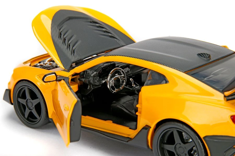 Jada Toys Transformers 5: The Last Knight - Bumblebee ChevyCamaro 1:24 Scale Hollywood Ride With Medallion 12 Jada Toys Transformers 5: The Last Knight - Bumblebee ChevyCamaro 1:24 Scale Hollywood Ride With Medallion - Image 12