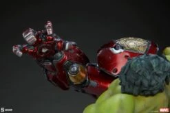 Marvel Comics - Hulk Vs Hulkbuster Maquette -Board Games Store SID200571 Marvel Hulk vs Hulkbuster MaquetteQ