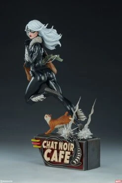 Marvel Comics - Black Cat Statue -Board Games Store SID300704 SpiderMan Black Cat StatueB